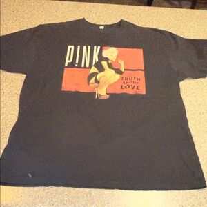 Pink 2013 concert tour shirt